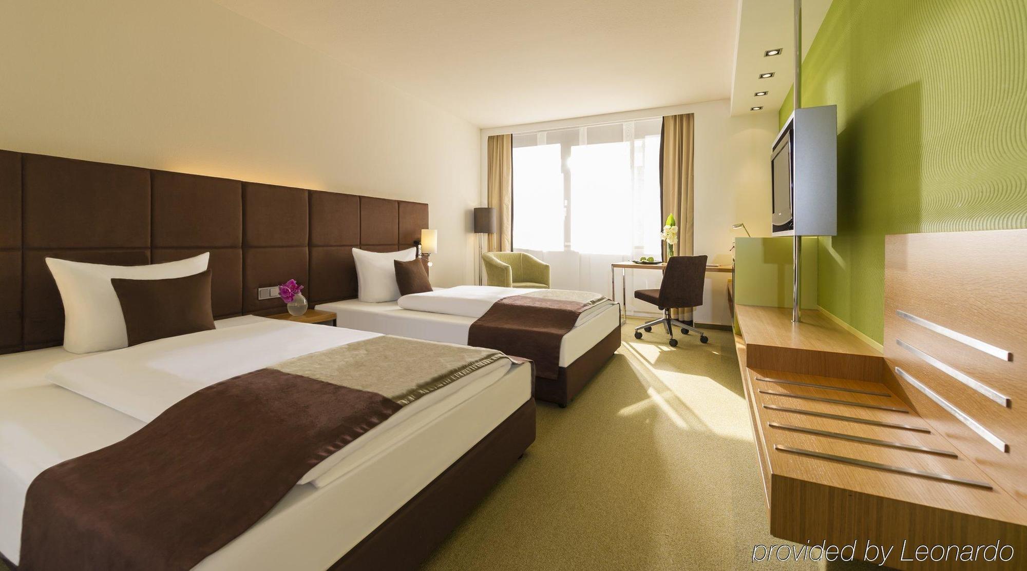 Hotel Dorint Main Taunus Zentrum Frankfurt Sulzbach 4*
