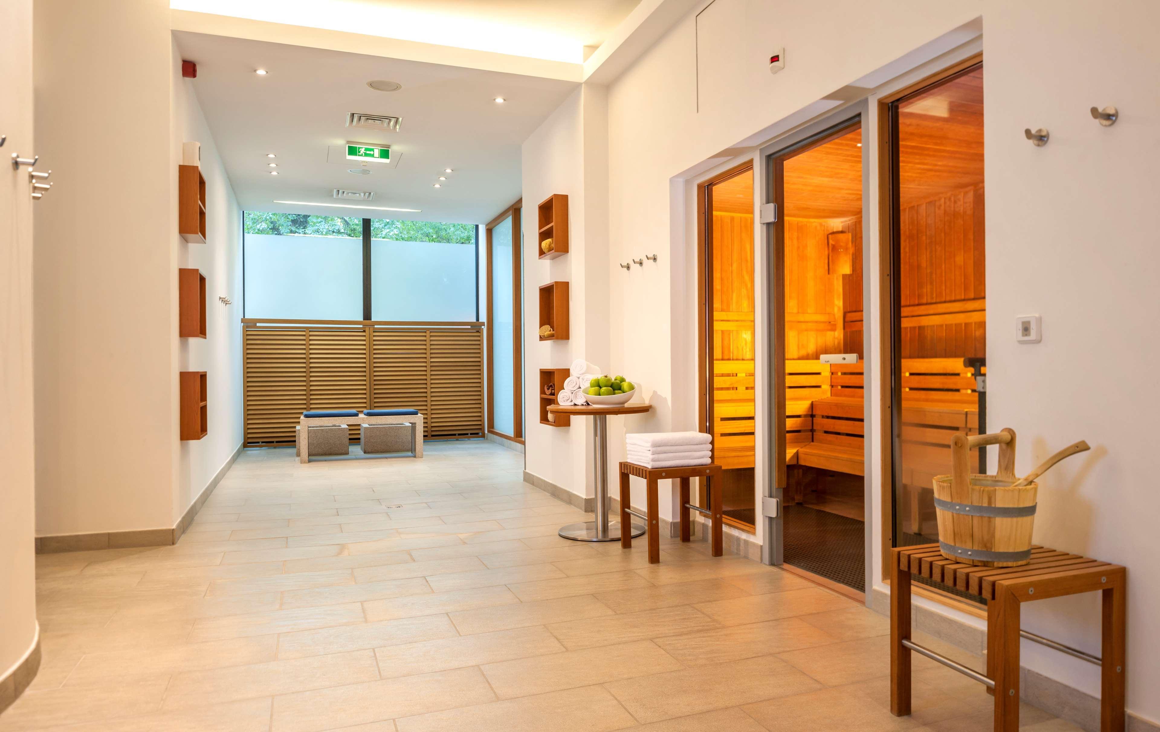 Dorint Main Taunus Zentrum Frankfurt Sulzbach Hotel 4*