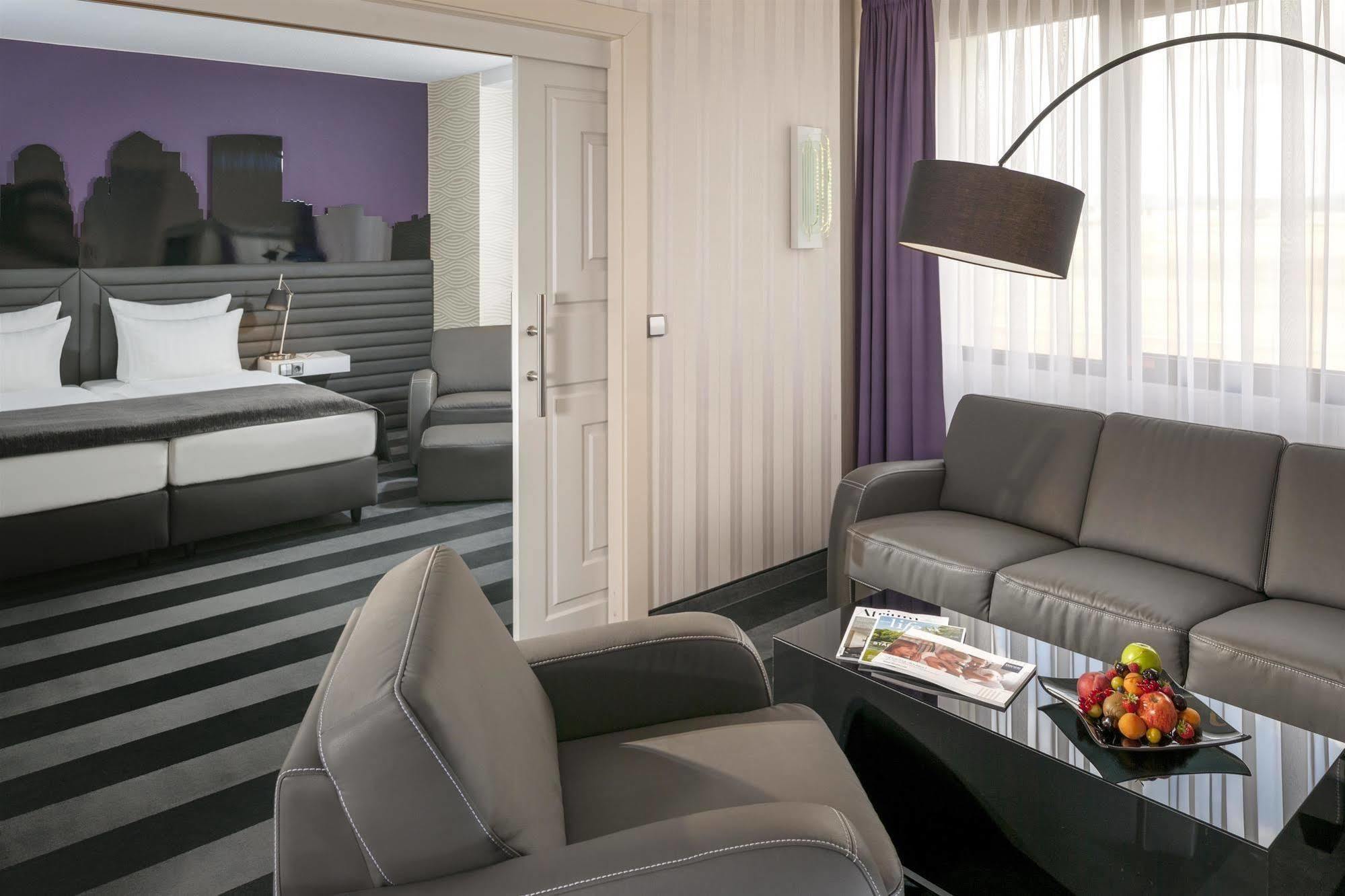 Hotel Dorint Main Taunus Zentrum Frankfurt Sulzbach 4*
